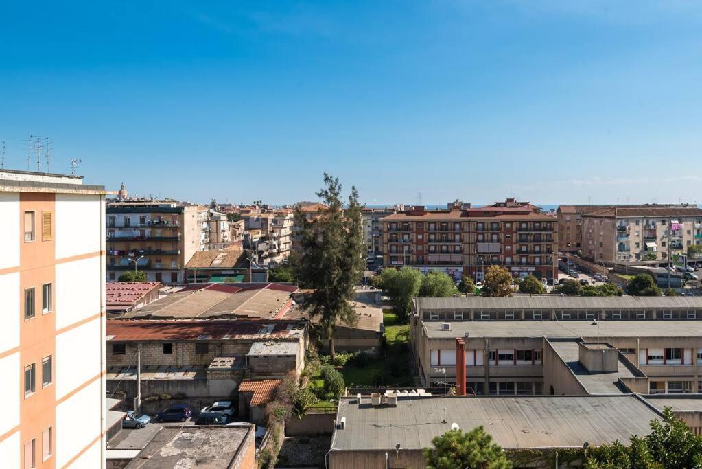 Top Floor Apartment Near Historic Fortino Catania Exterior foto
