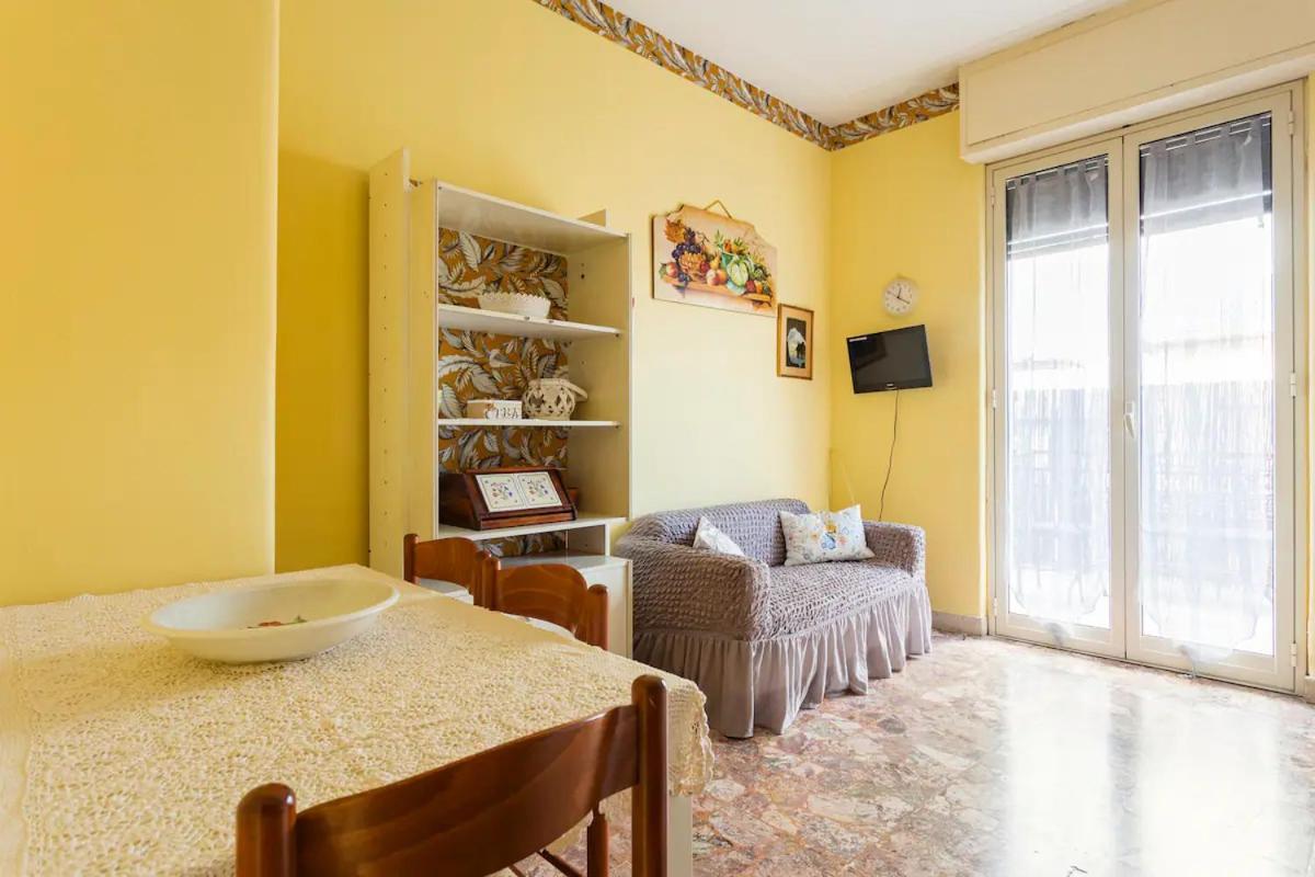 Top Floor Apartment Near Historic Fortino Catania Exterior foto